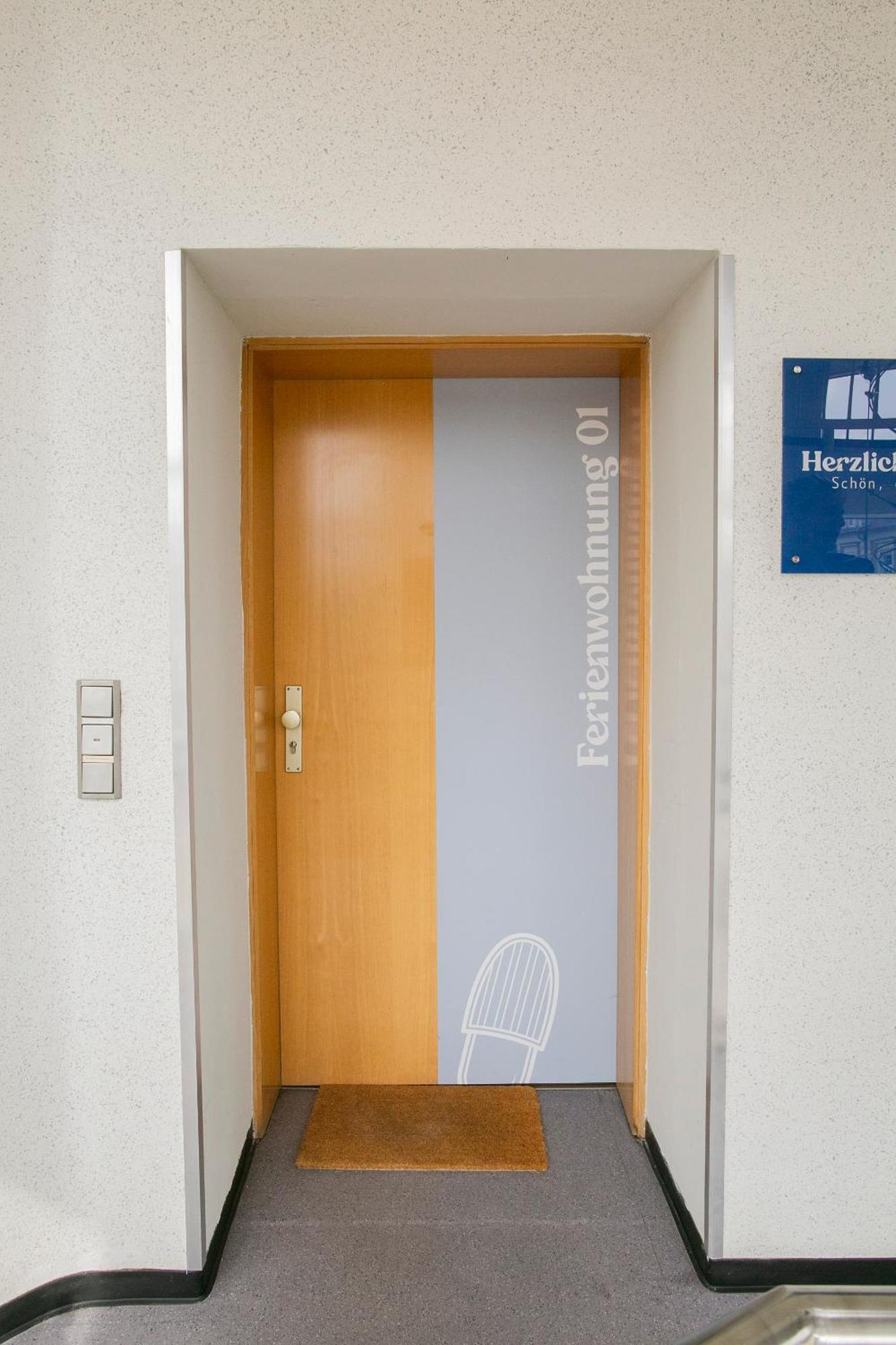Hans & Franz Zimmervermietung Schwerin Kültér fotó